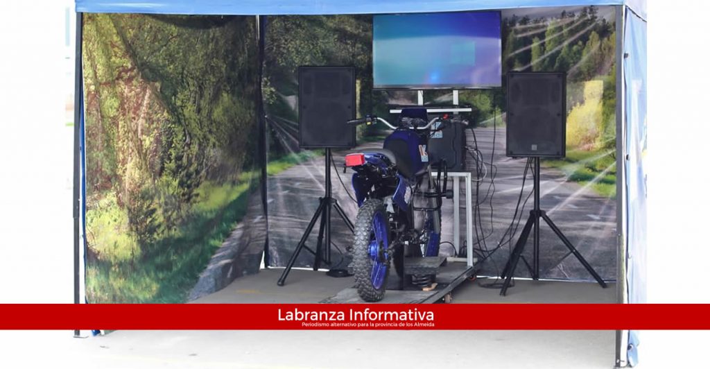 A través de simulador, Secretaría de Movilidad de Cundinamarca lleva pedagogía vial a los municipios