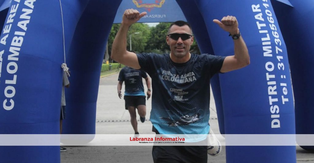 Carrera en Puerto Salgar en honor a los 103 años de la Fuerza Aérea Colombiana