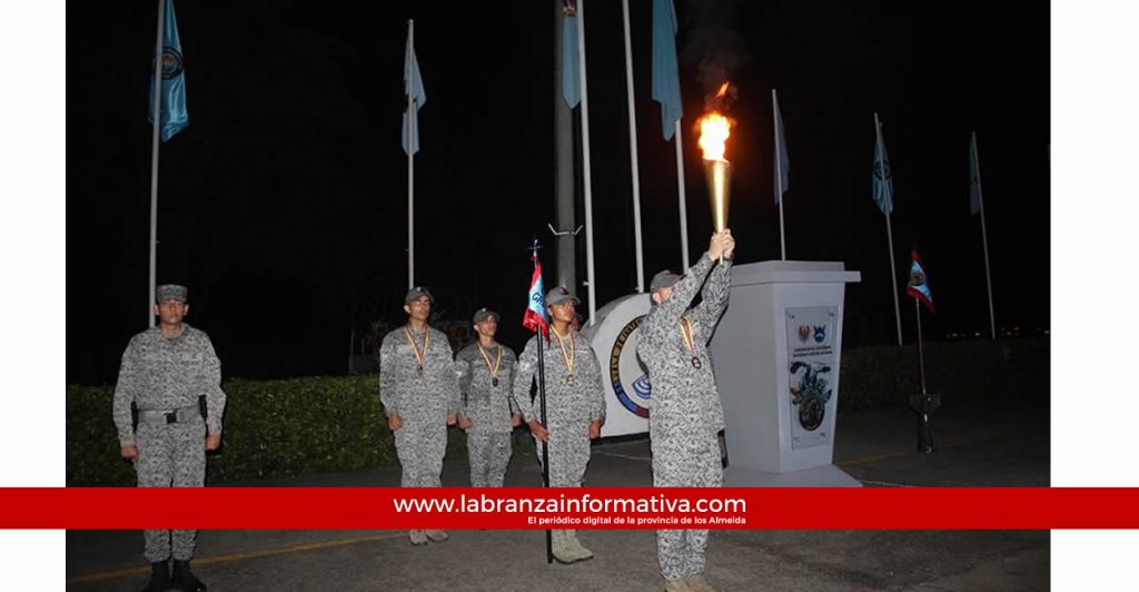 96to aniversario de la especialidad de Seguridad y Defensa de Bases de la FAC