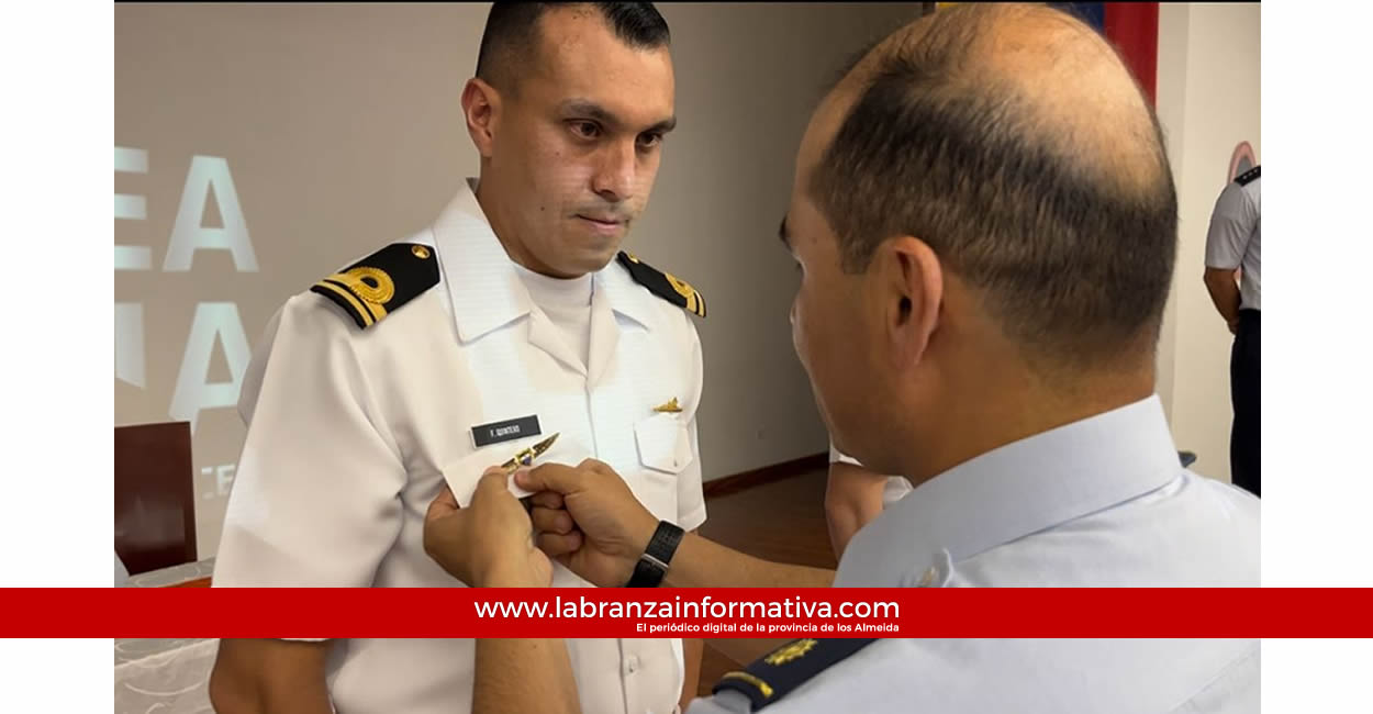Oficiales de la Armada Nacional culminaron curso como pilotos de ala fija en la Fuerza Aérea