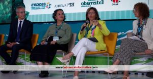 Es importante promover regímenes de protección para alcanzar la sostenibilidad ambiental: Laura Chinchilla