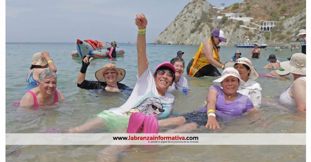 187 adultos mayores de Sesquilé conocieron el mar en Santa Marta