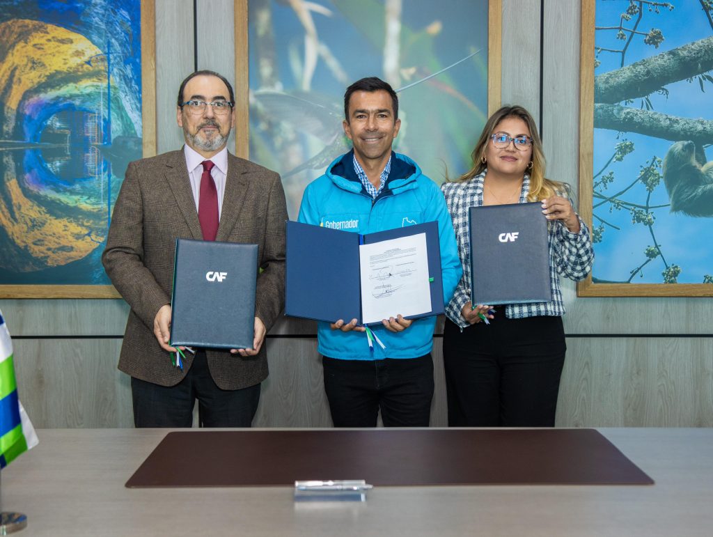 El Fondo de Caminos Vecinales intervendrá 5.000 kilómetros de vías con vocación productiva y turística de Cundinamarca