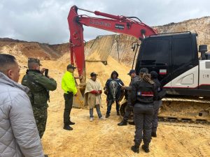 Autoridades suspenden actividad minera en plena área de reserva especial en Lenguazaque, Cundinamarca