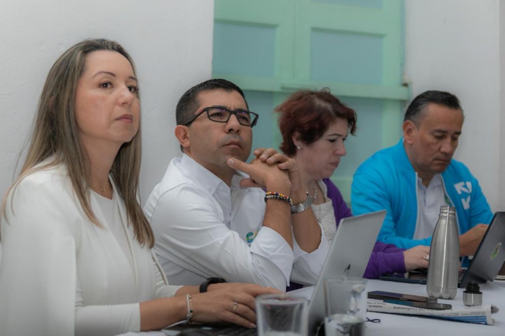 CAR anuncia inversión de $10.000 millones para proyectos ambientales en municipios del Sumapaz