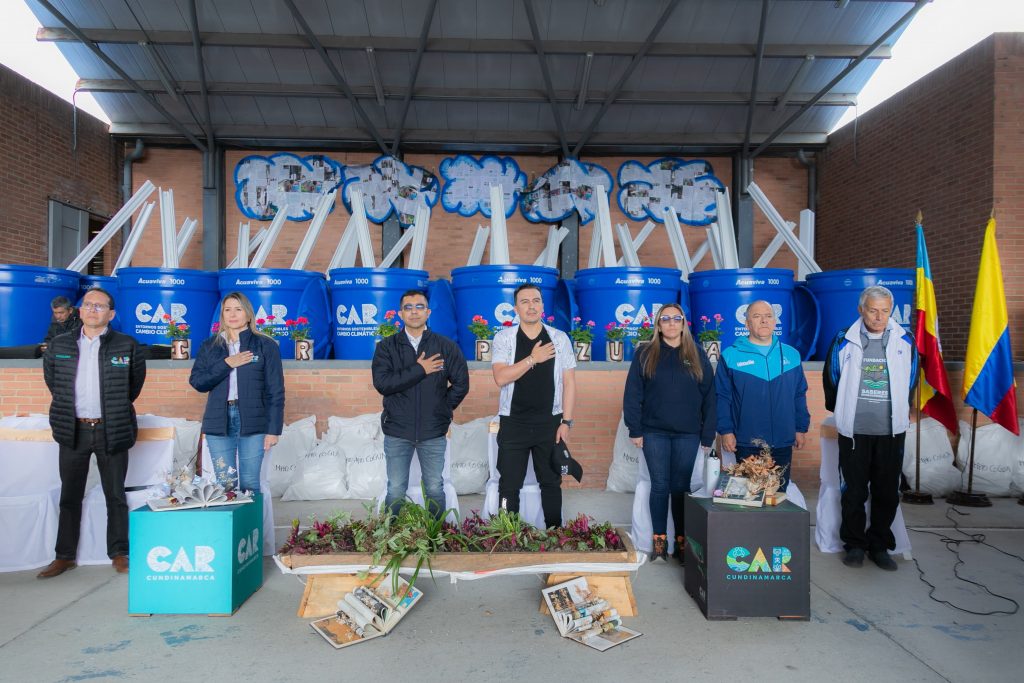 22 mil millones de pesos para la educación y cultura ambiental en colegios, escuelas y hogares