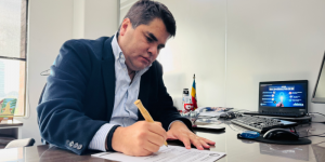 Cundinamarca y Puerto Salgar unen esfuerzos para titular más de 300 predios y garantizar vivienda digna