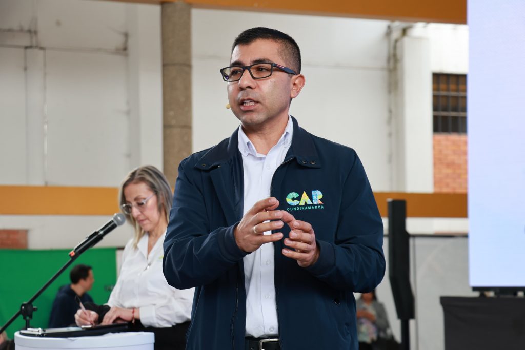 CAR realizó primera audiencia de rendición de cuentas del Plan de Acción 2024-2027 en Ubaté, Cundinamarca