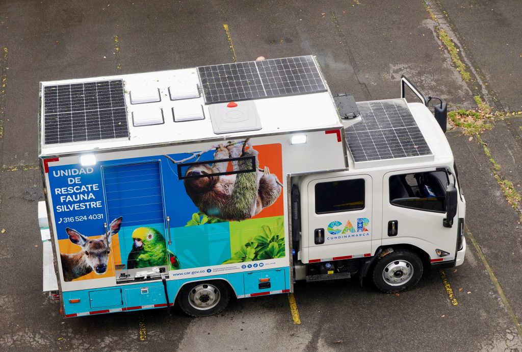Con energía solar y atención médica: así es la nueva unidad de rescate animal de la CAR