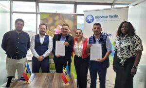 Estufas ecoeficientes, restauración y conservación: Cundinamarca invierte más de $1.200 millones en bienestar rural y ambiental