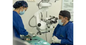 En Medellín realizaron el 1er implante de prótesis de iris en Colombia
