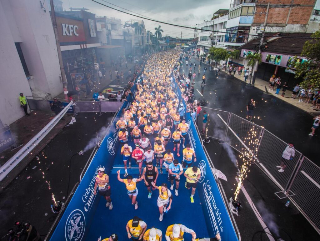 El puertorriqueño Héctor Pagán y la colombiana Alexandra Aldana se coronan campeones de la segunda edición de la Media Maratón de Cundinamarca, en Girardot