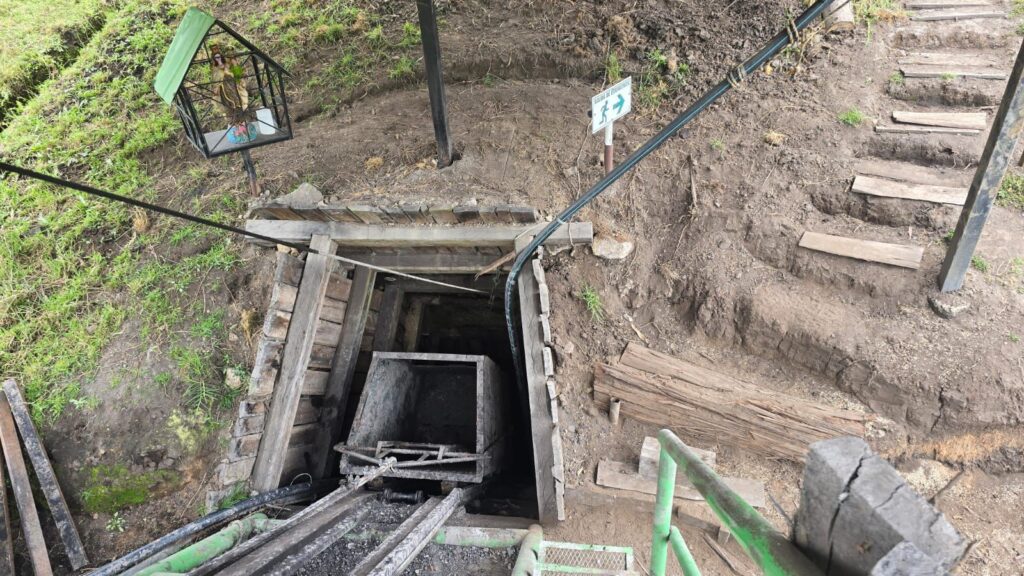 CAR impuso medida preventiva por explotación de minería ilegal en Villapinzón