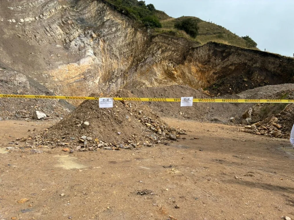 CAR pone freno a actividad minera a cielo abierto en Chocontá.