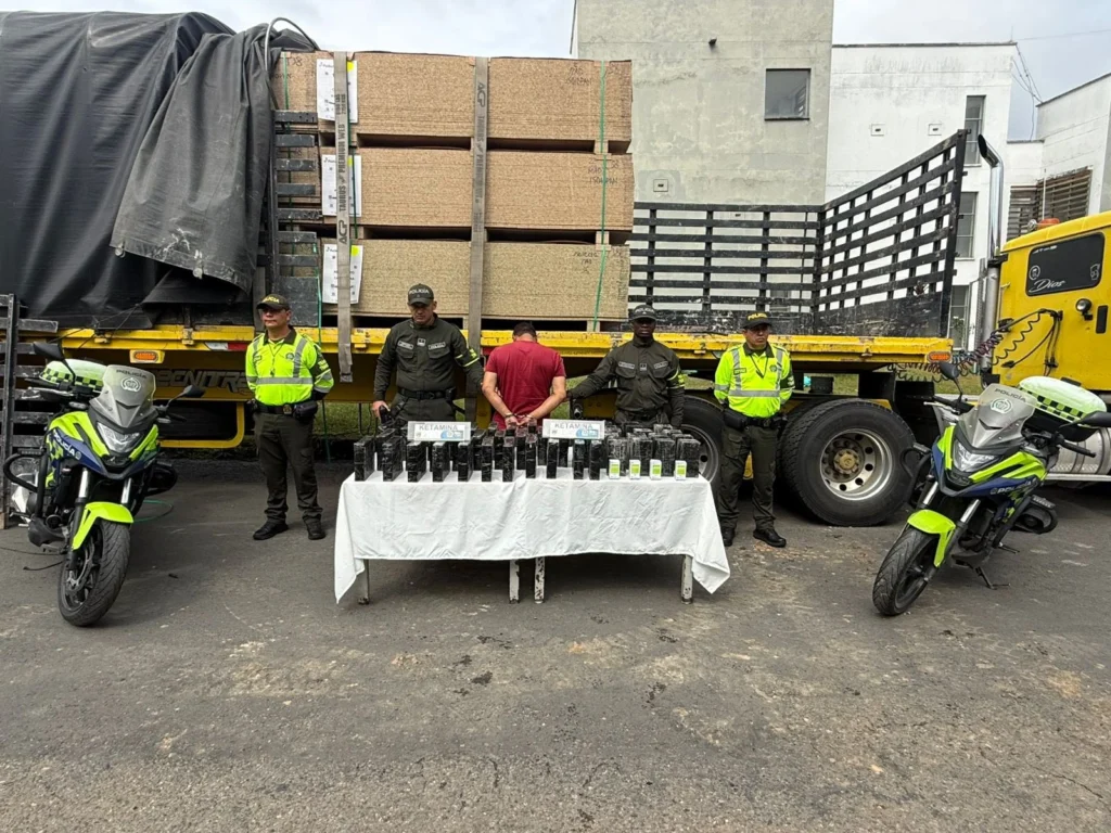 Incautados 432 frascos de ketamina en operativo de control vial en Cundinamarca