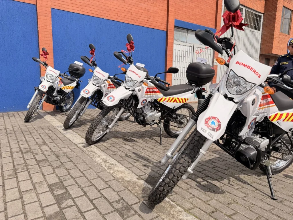 Tibirita y 7 municipios cundinamarqueses recibieron motocicletas para atender emergencias