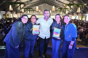 “El que se gradúa no paga”. Cundinamarca consolida programa de educación superior que a 2027 beneficiará a 12.000 estudiantes