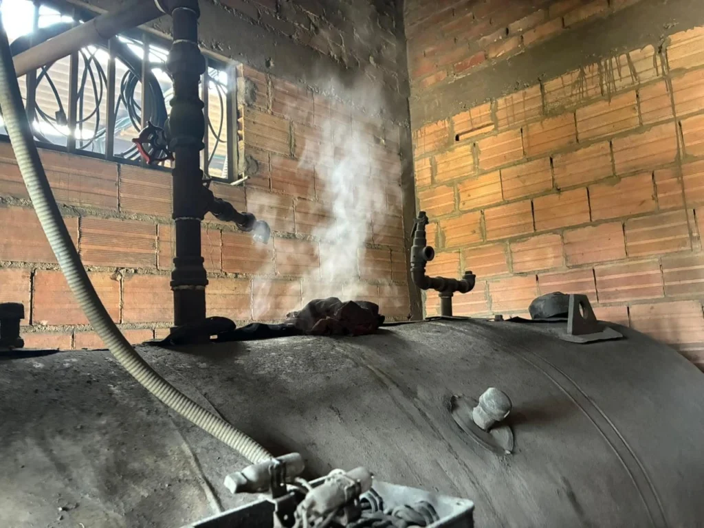 Sanción a curtiembre ilegal en Villapinzón por contaminar el aire