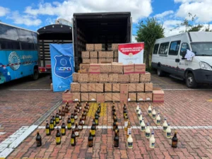 Más de 1.800 botellas de licor incautadas deja operativo de la Gobernación de Cundinamarca