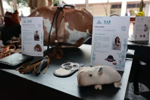 17 emprendedores convierten residuos de cuero en negocios sostenibles con apoyo de la CAR